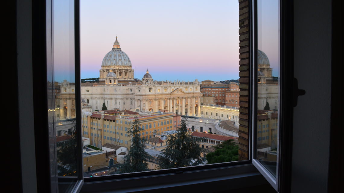 Una finestra su San Pietro